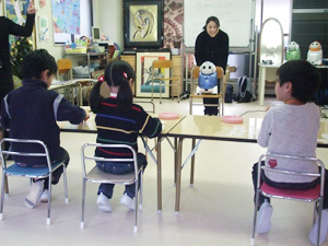 「まいと」幼児教室での実験風景